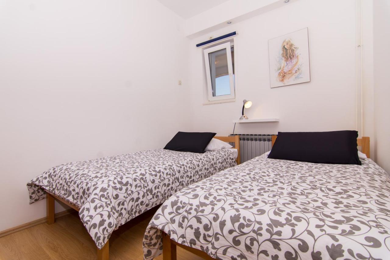 Apartmani Mlacic Donji Okrug Exterior foto